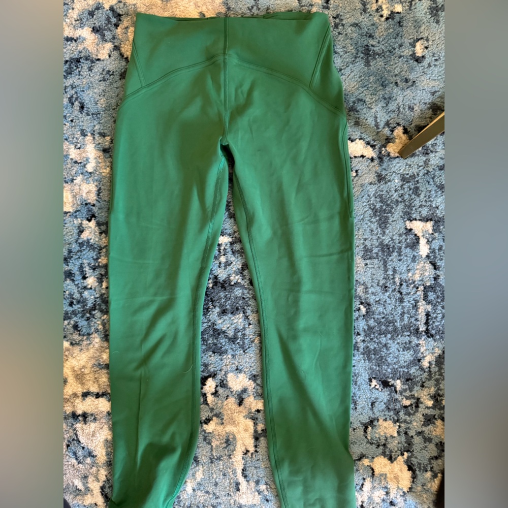 Lululemon InStill High-Rise Tight 25” Size 8